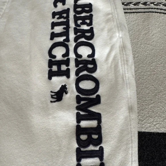 Abercrombie & Fitch Men’s White Joggers NWOT - Picture 7 of 7